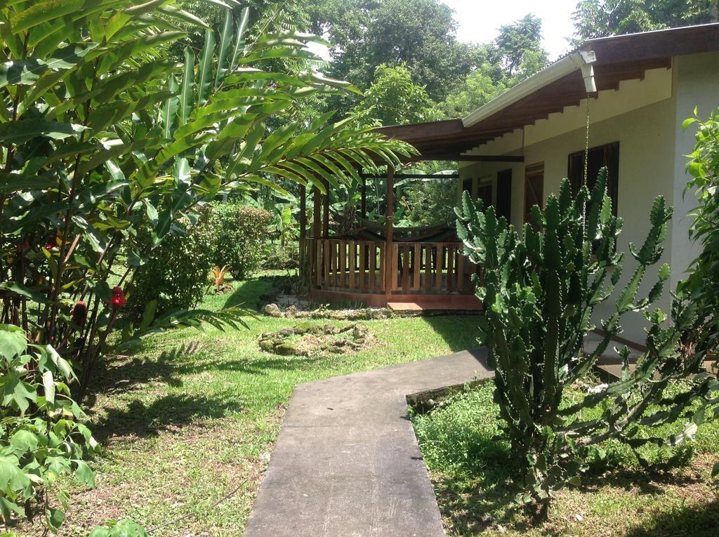Cabinas Caribe Luna Cahuita Kültér fotó