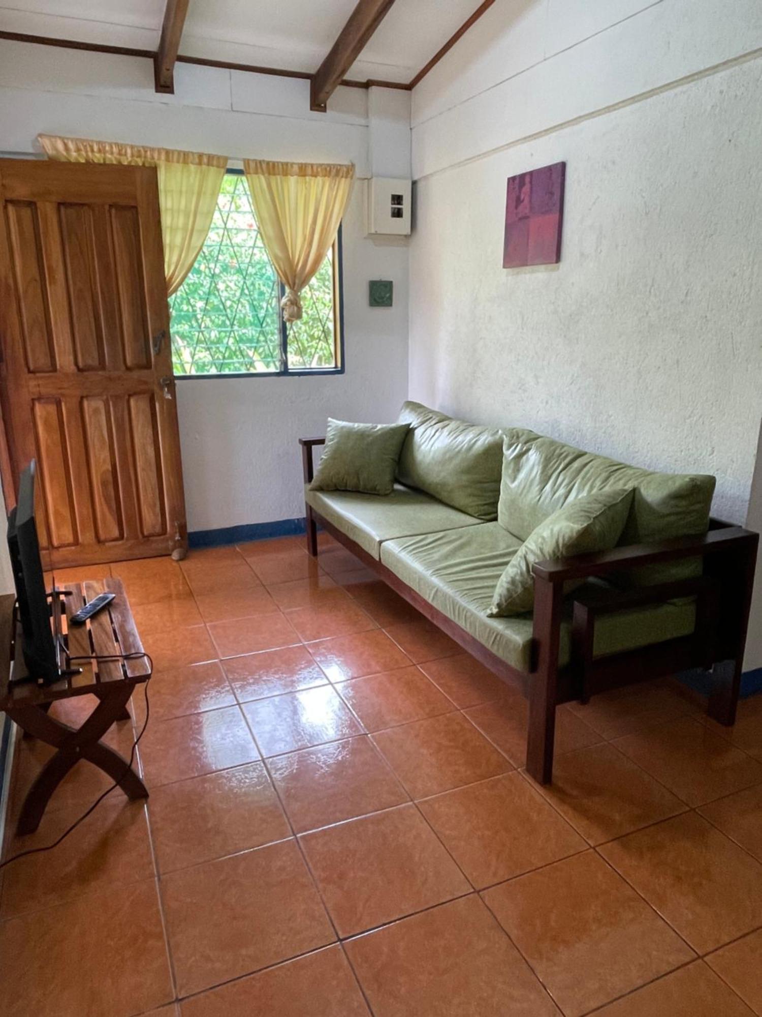Cabinas Caribe Luna Cahuita Kültér fotó