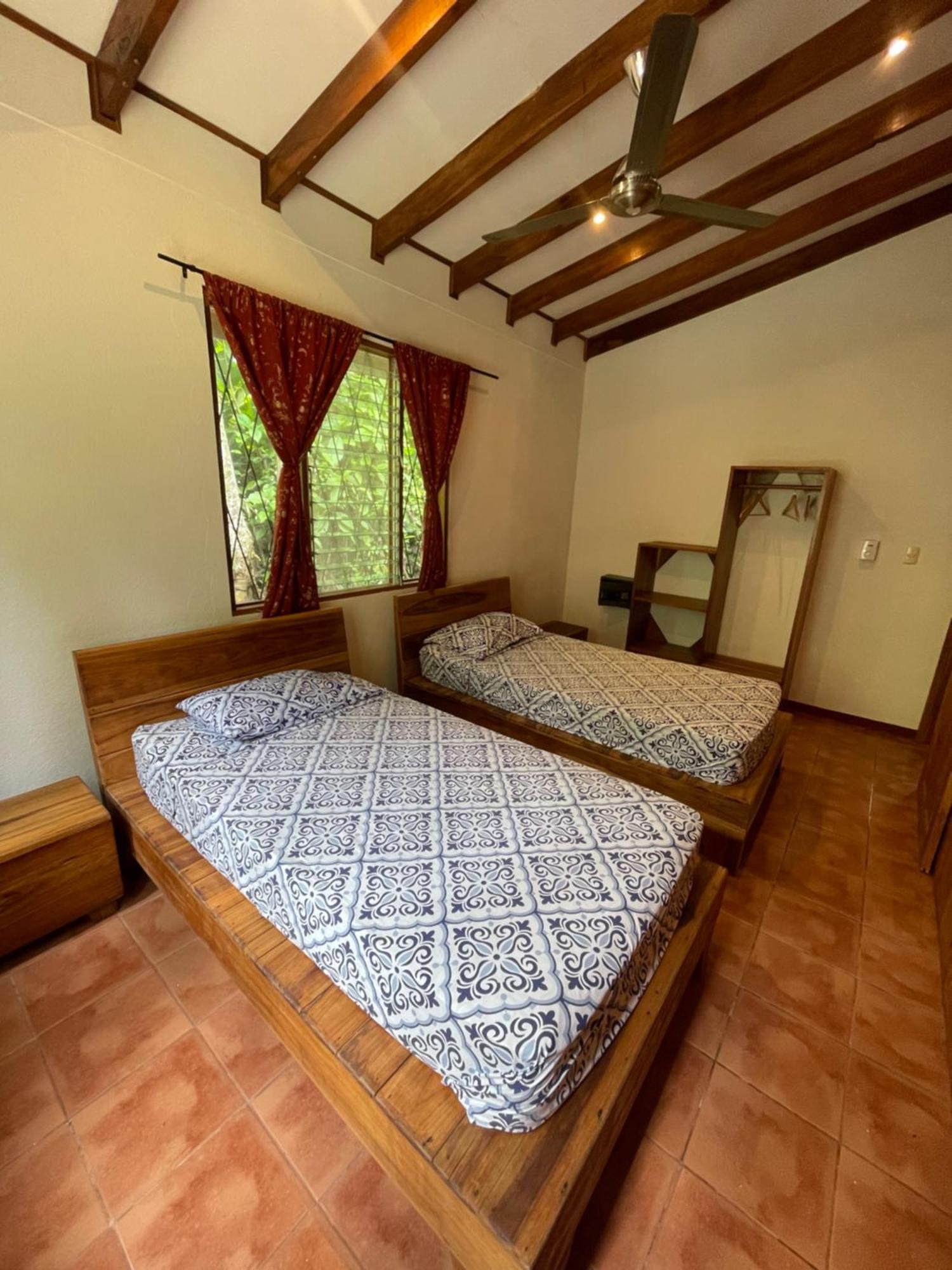 Cabinas Caribe Luna Cahuita Kültér fotó