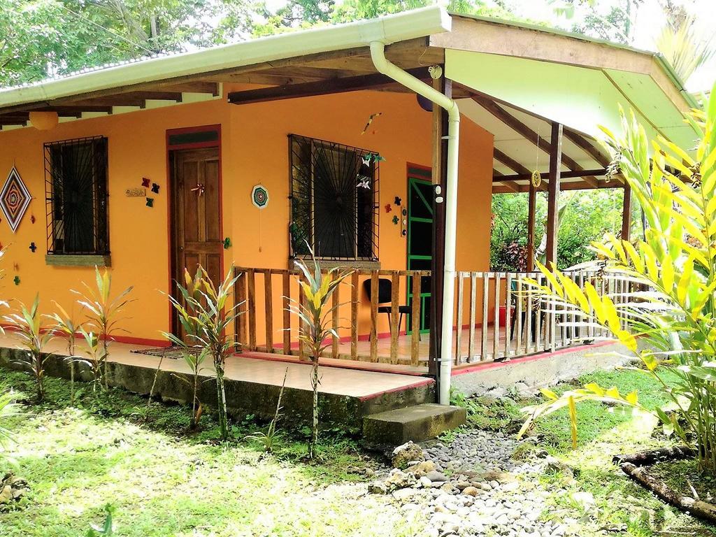 Cabinas Caribe Luna Cahuita Kültér fotó