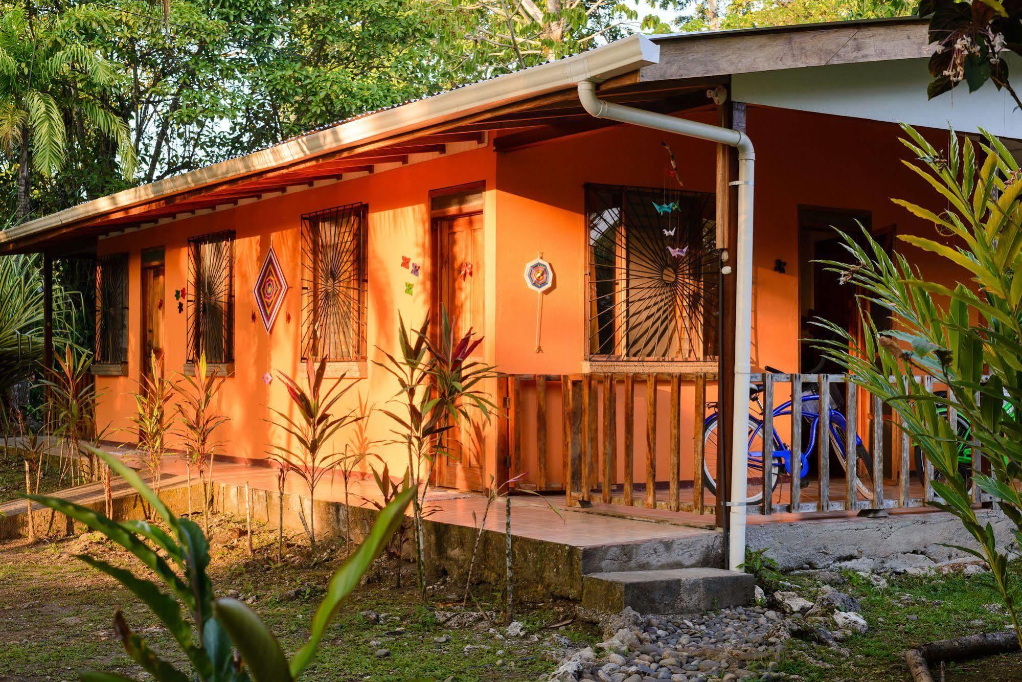 Cabinas Caribe Luna Cahuita Kültér fotó